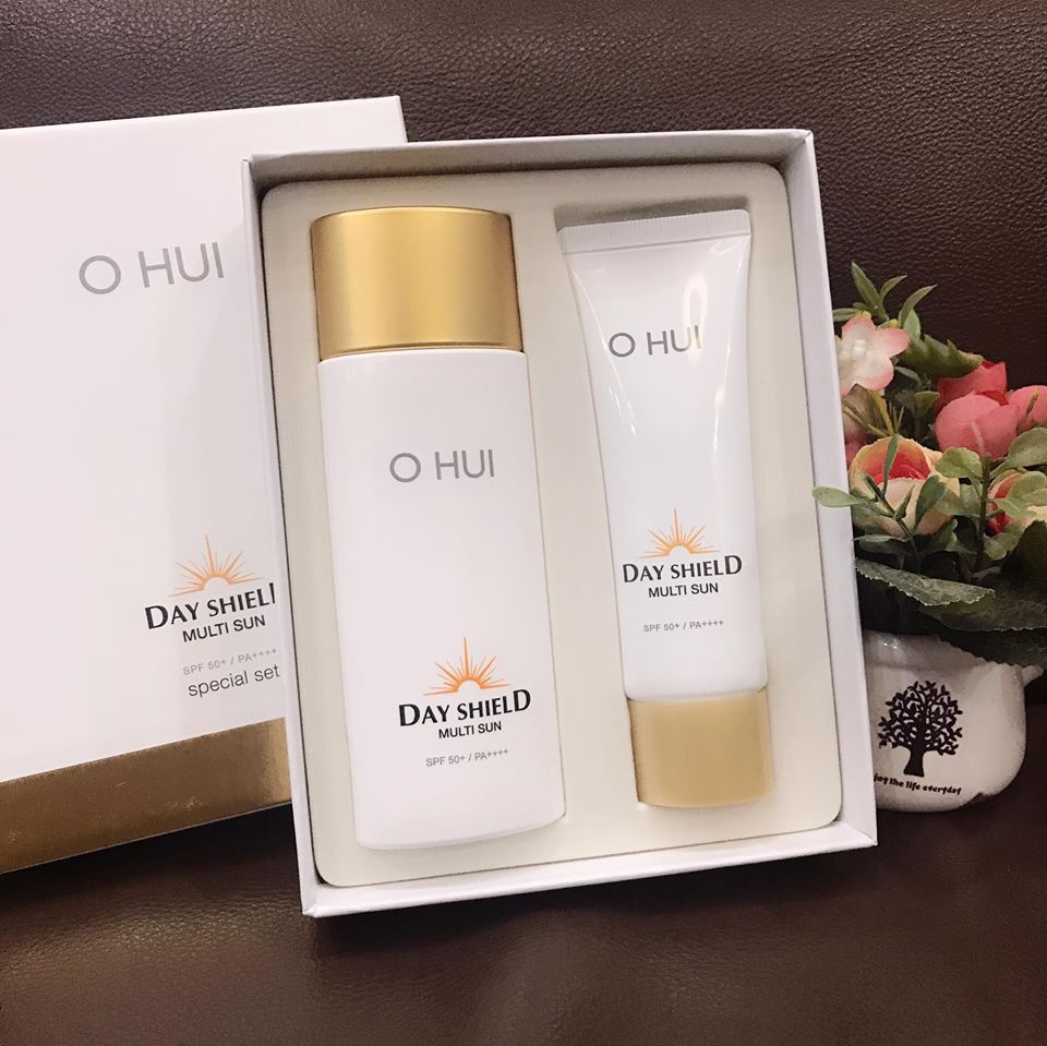 Ohui Day Shield Multi Sun mua 1 tặng 1 chống nắng chống tia tử ngoại ko gây nhờn dính SPF50 PA++++